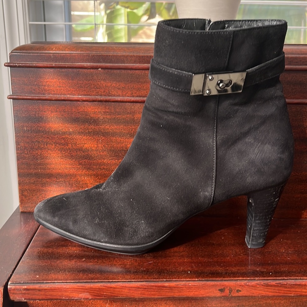 Aquatalia Black Suede Ankle Boots | Waterproof | Made in Italy | Size 10